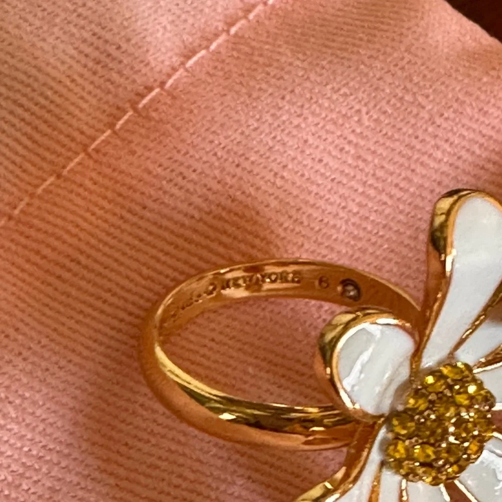 Kate Spade Daisy Ladybug Ring‎ Size 6 NEW